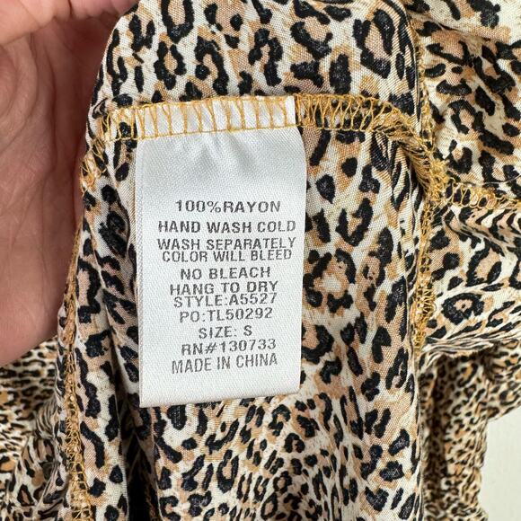 Umgee Leopard Print Bell Sleeve Button Front Collared Shirt Dress w POCKETS - Picture 9 of 9